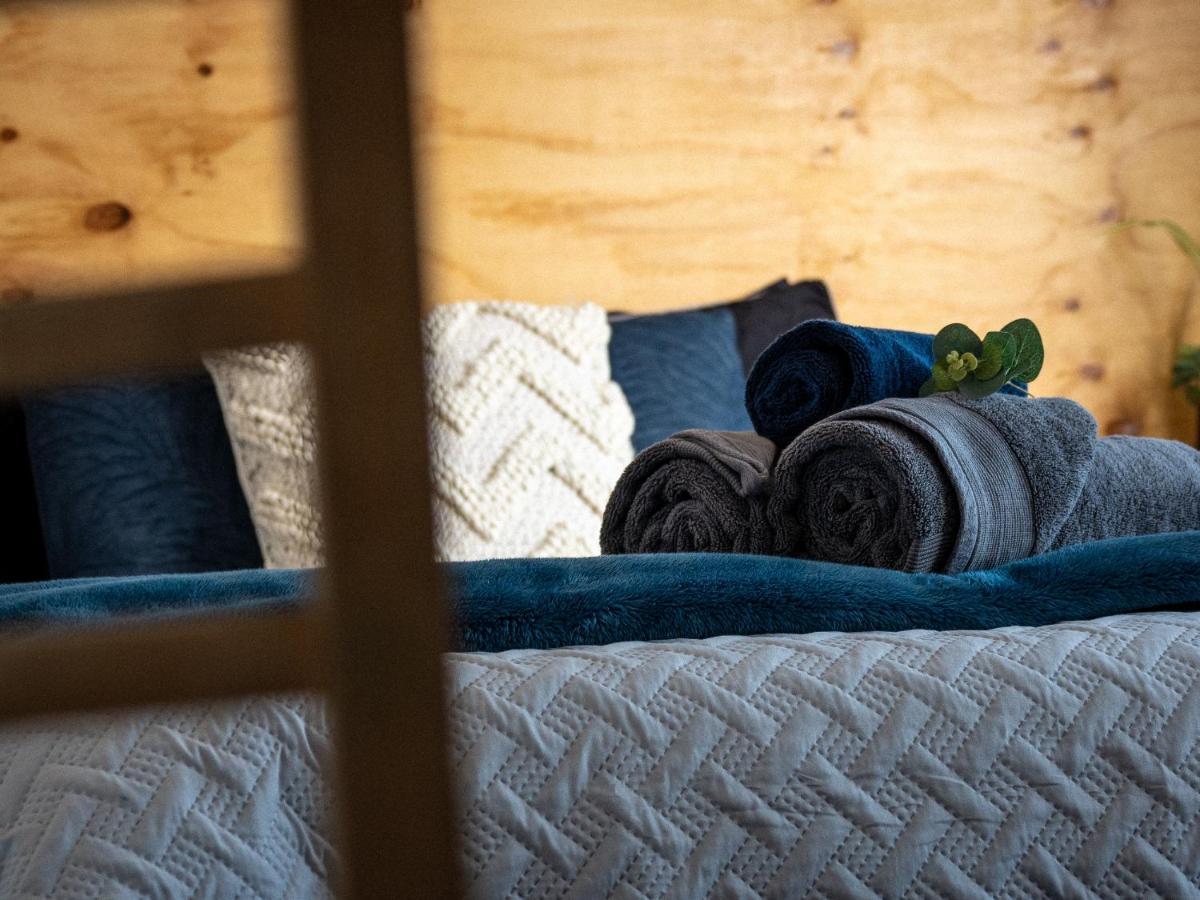 Surf N Stay Whangamata Bagian luar foto