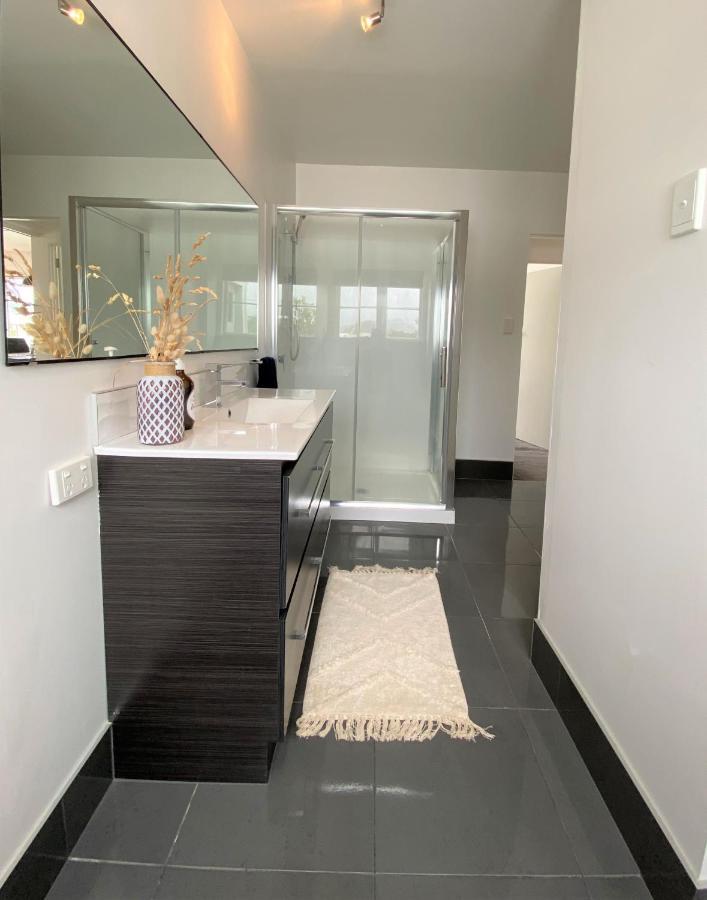 Surf N Stay Whangamata Bagian luar foto