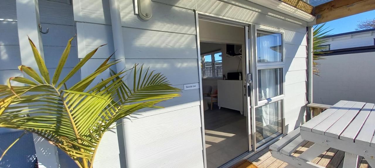 Surf N Stay Whangamata Bagian luar foto