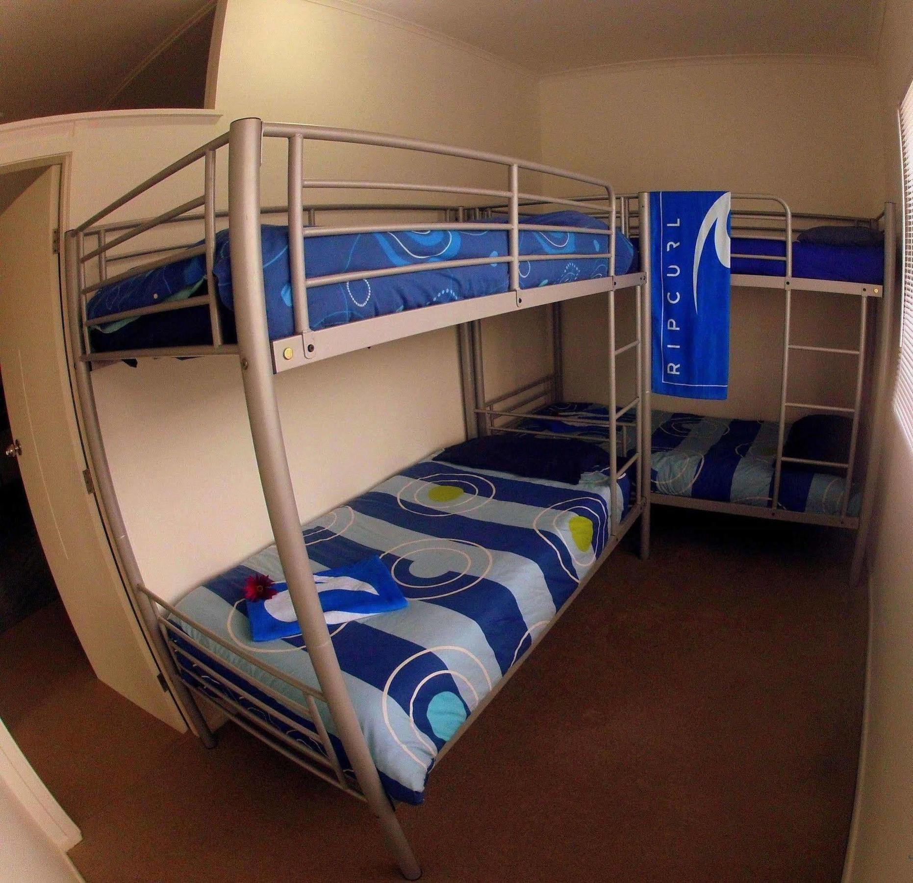 Surf N Stay Whangamata Bagian luar foto