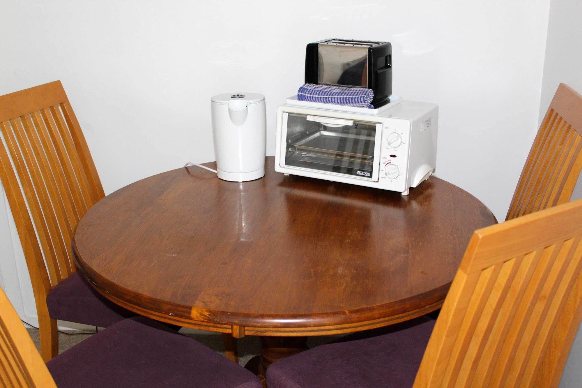 Surf N Stay Whangamata Bagian luar foto