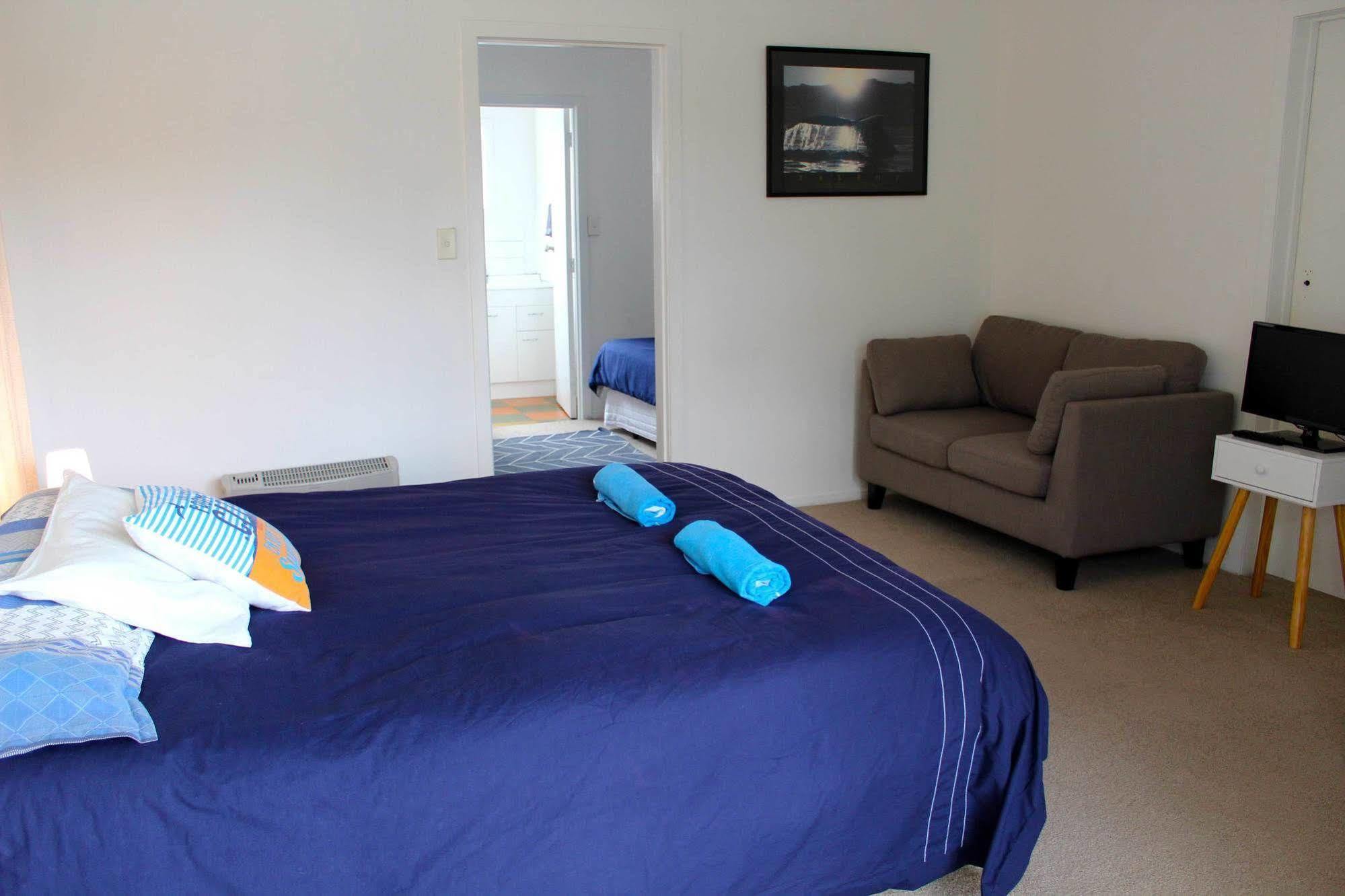 Surf N Stay Whangamata Bagian luar foto